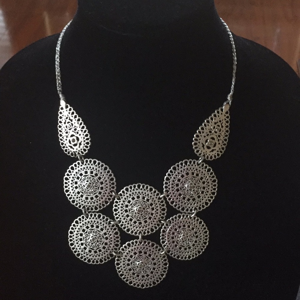Stella&dot Medina necklace